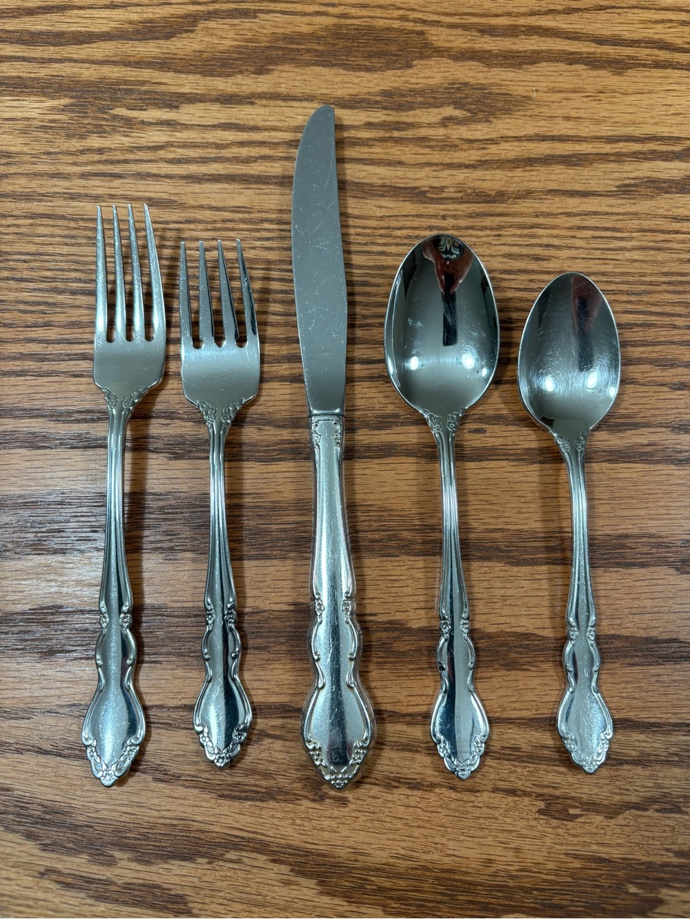 ONEIDA Stainless Flatware 5 Piece Place Setting Dover Pattern Lot B